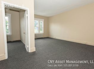 73 State St #B, Phoenix, NY 13135