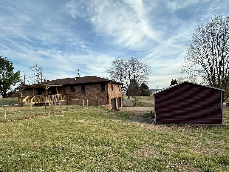 7269 Highway 405 — Photo 18