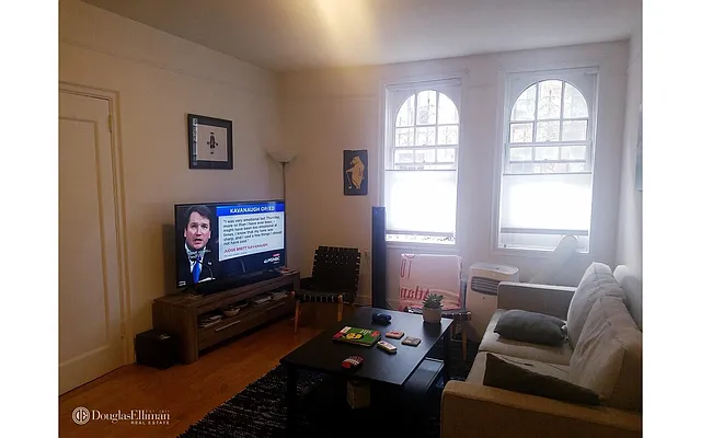 Rented by Douglas Elliman | media 17