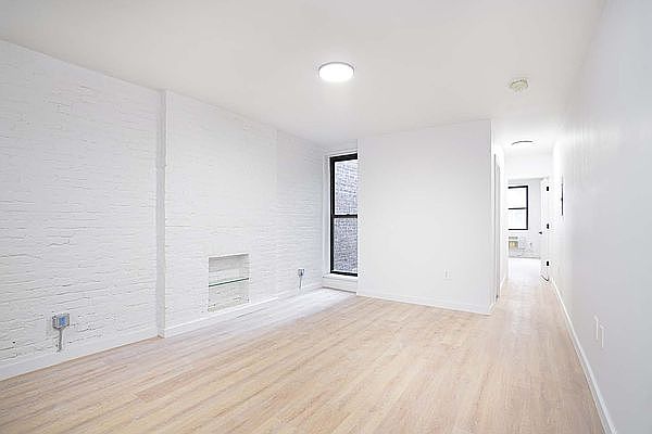 1st image of 446 W 55th St #16