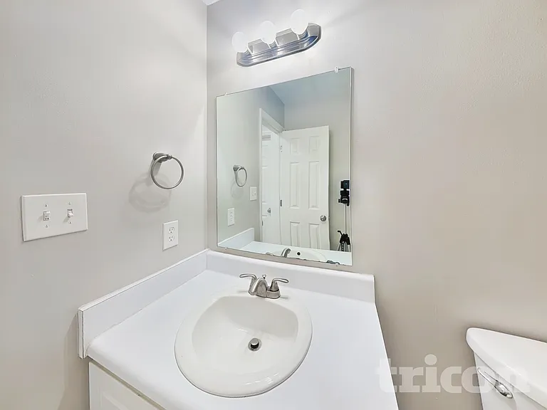 1203 Delham Rd — Photo 11