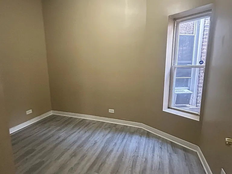 7836 S Emerald Ave #2 — Photo 15