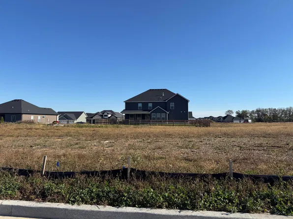 133 Harpring Knl, Nicholasville, KY 40356