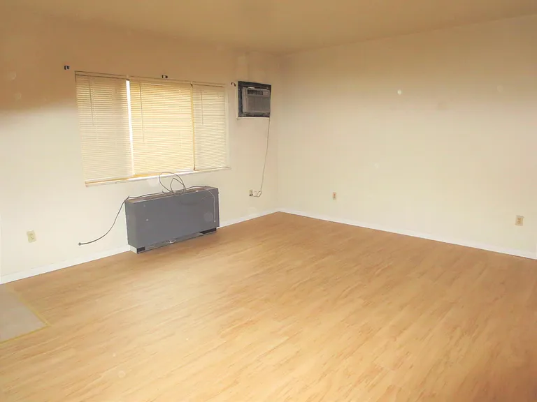 6350 Forward Ave #16 — Photo 38