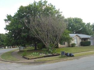 800 N Lisa Ln, Cedar Hill, TX 75104