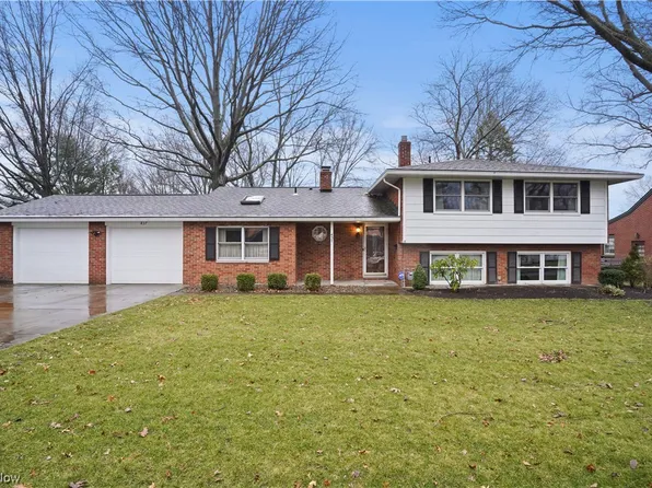 437 Crestwood Ave, Wadsworth, OH 44281