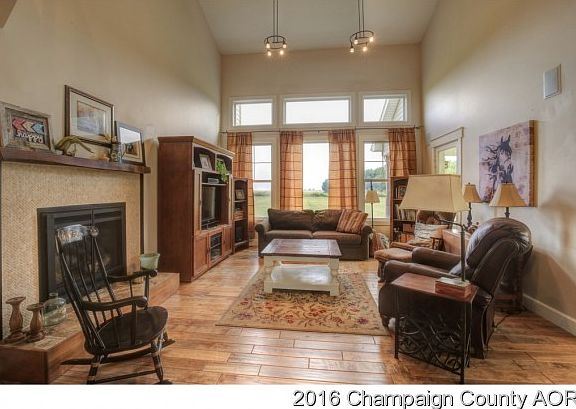 3rd image of 2553 County Road 1200 N