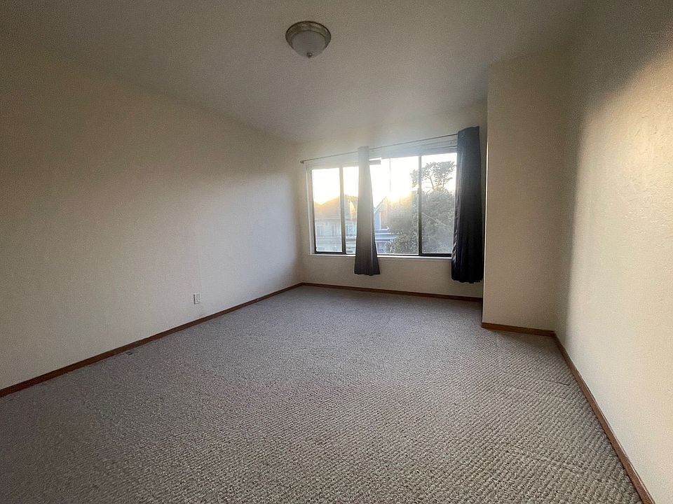 1st image of 442 2nd Ave APT 4