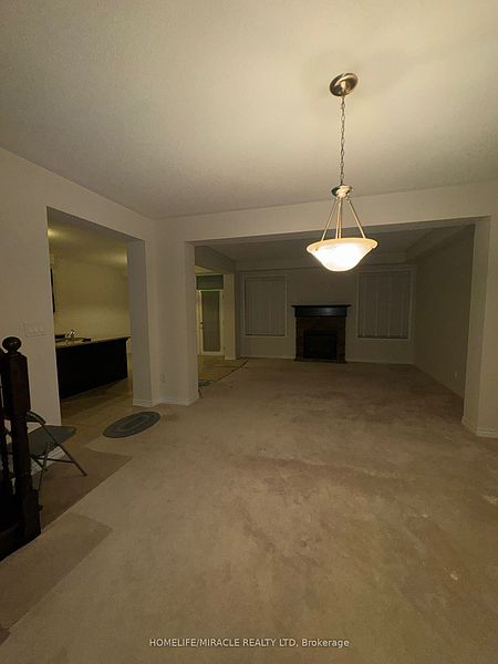Brampton House for rent - 4 Bedrooms — photo 4