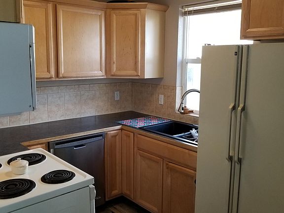 3rd image of 421 E Nordin Ave