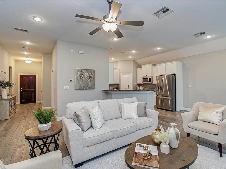 19029 Villa Ln — Photo 17