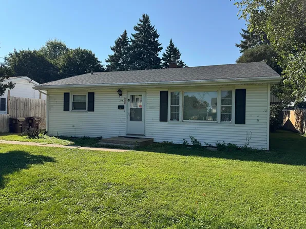 114 E Claremont St, Lanark, IL 61046