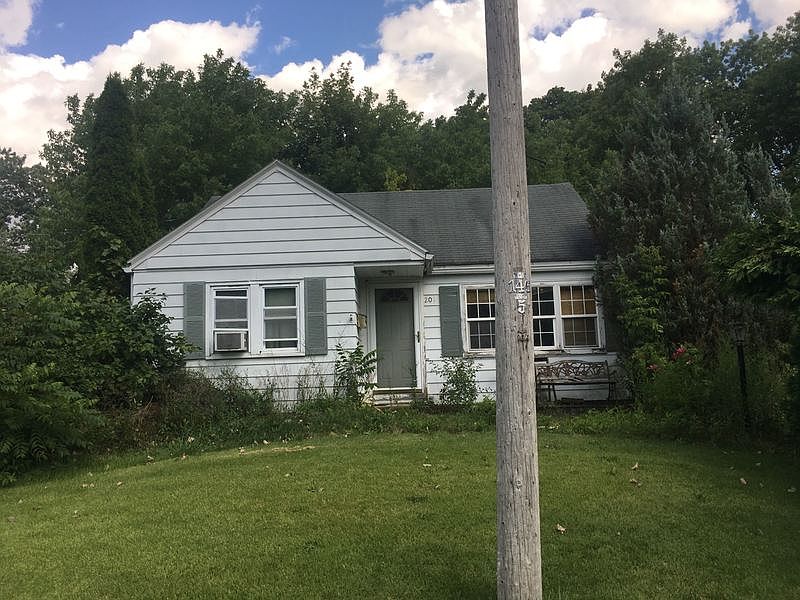 1st image of 201 Brookside Dr