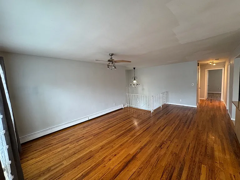 Kingsland Ln — Photo 17