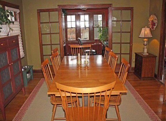 3rd image of 1056 Cliffdale Ave