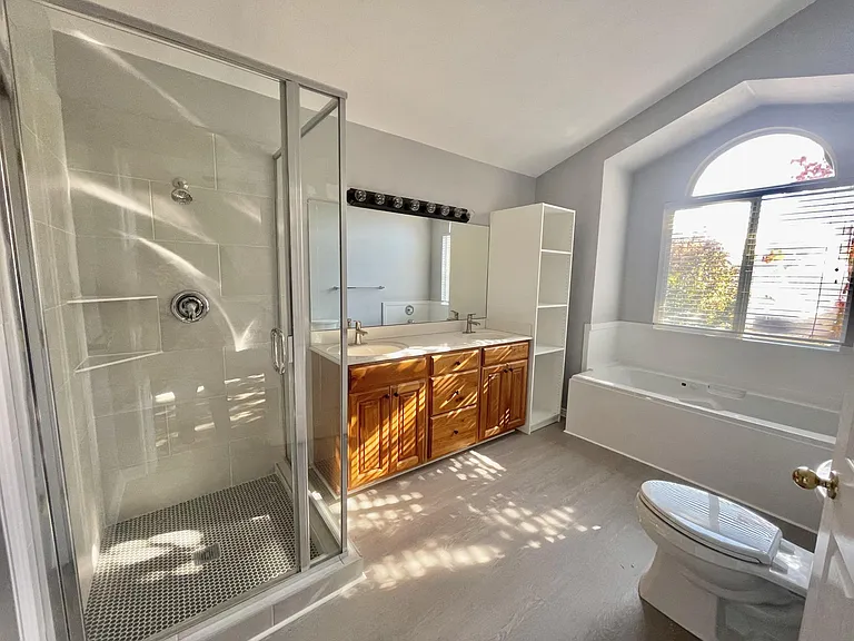1201 E Parkstone Dr — Photo 17
