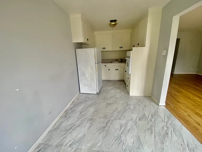 1640 Bay St #106 — Photo 15