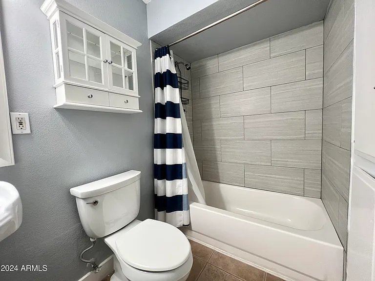 2914 N 49th Ave — Photo 13