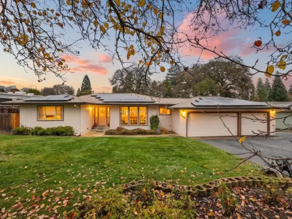 3001 Merrywood Cir, Cameron Park, CA 95682