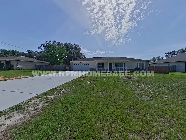 2030 Vizcaya Dr — Photo 1