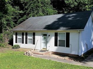 224 W Hilltop Cir, Gastonia, NC 28052