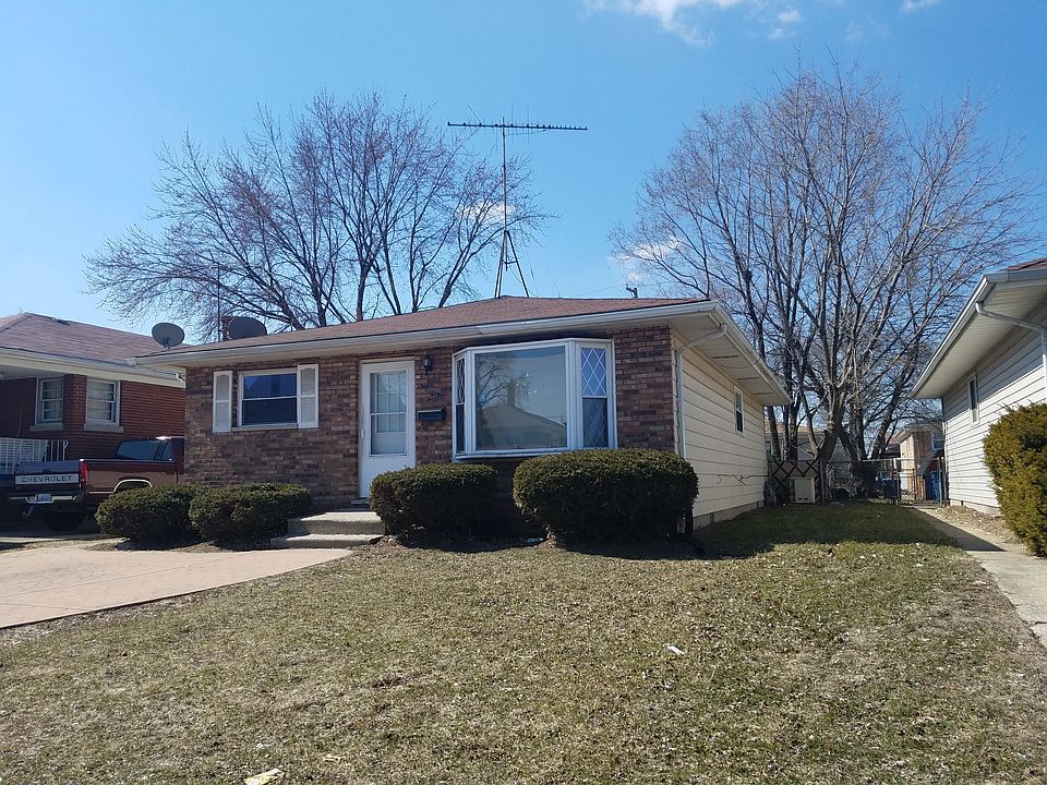 2nd image of 748 Newell Ave