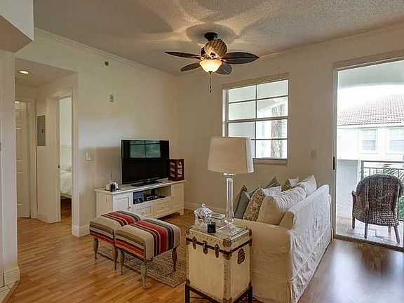 3rd image of 3225 NE 184th St APT 10306