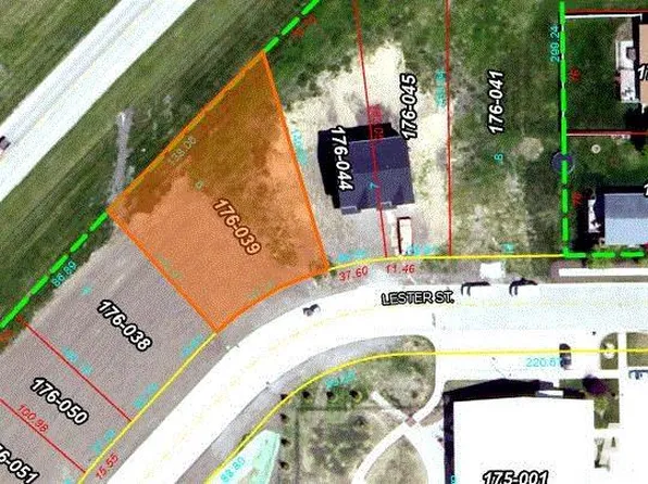 223 W Lester St, Williamsville, IL 62693