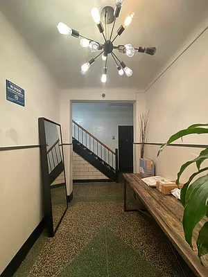 Rented by Maz Group NY | media 16