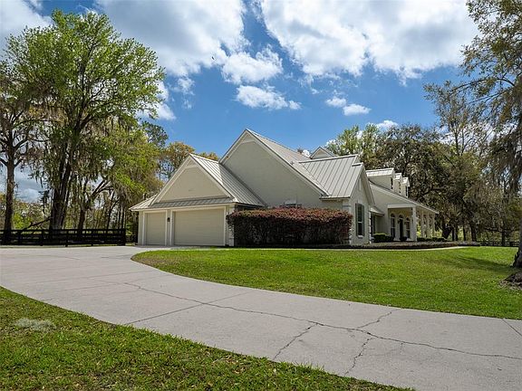 4th image of 8535 NW 136th Avenue Rd