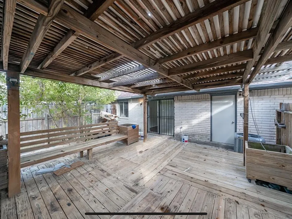 7056 Jetty Ln