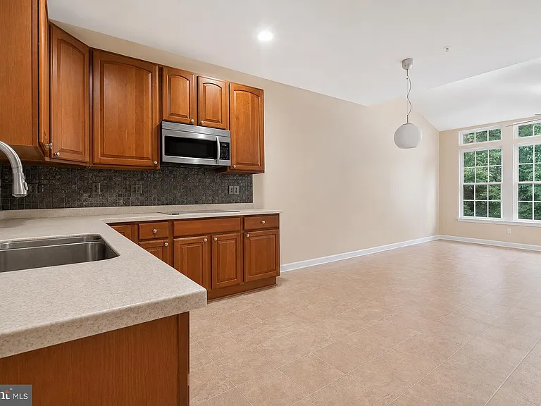 117 Teapot Ct #117 — Photo 15