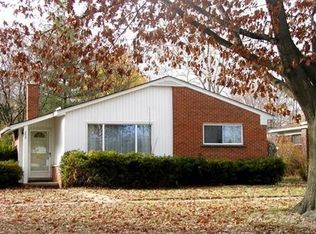 2923 Oliver Rd, Royal Oak, MI 48073