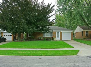 1657 Longwood Dr, Mayfield Hts, OH