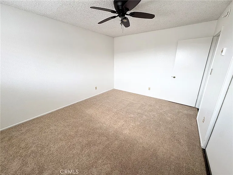 1236 W 8th St #8 — Photo 8