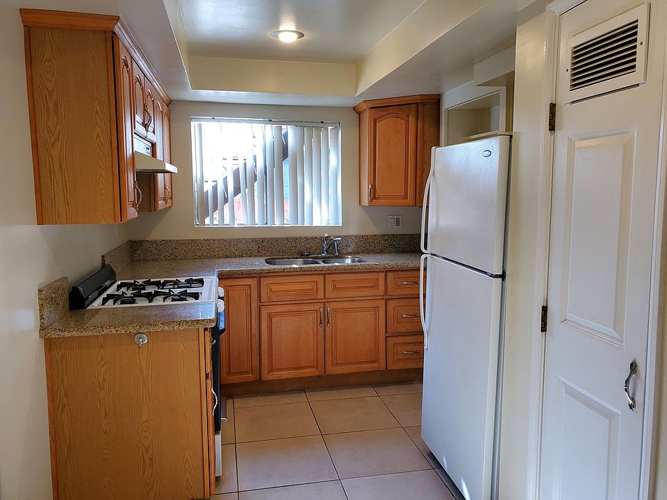 1st image of 6522 Newlin Ave #B