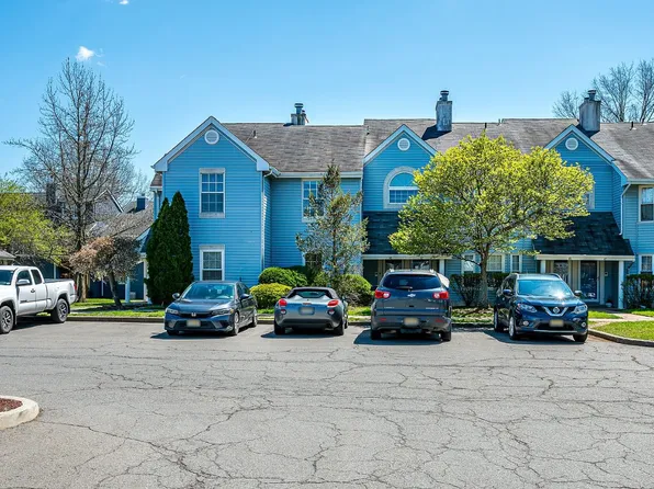 48 Tanglewood Ct, Monmouth Junction, NJ 08852