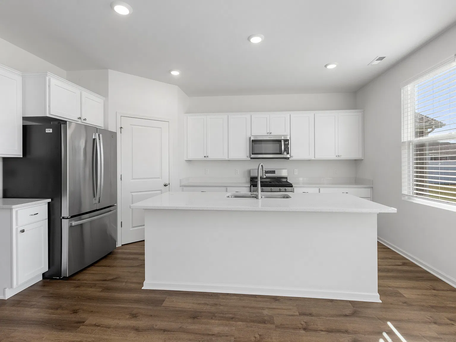 10366 Morse Pl — Photo 3
