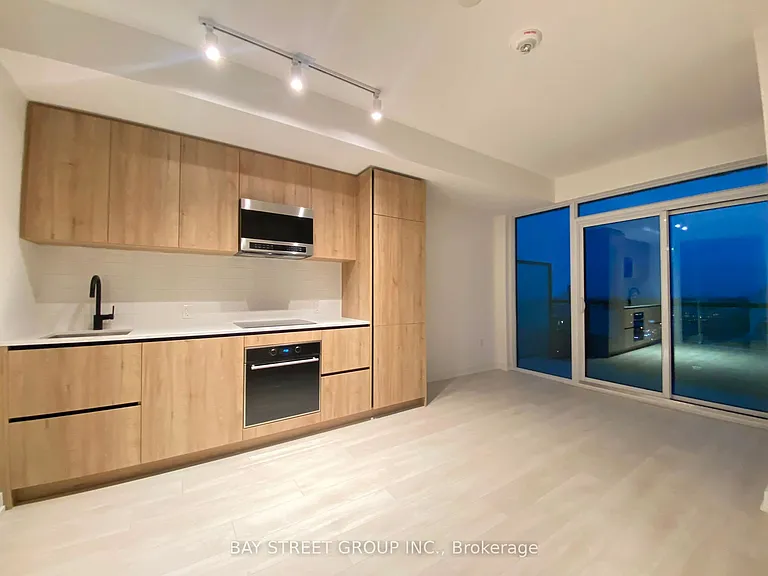 127 Broadway Ave #1501 — Photo 1
