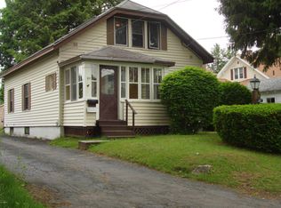 27 Westover St, Pittsfield, MA 01201