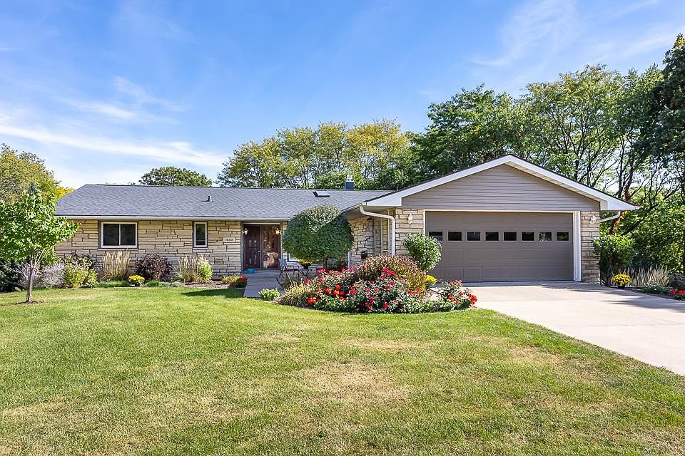 1st image of 1600 Lori Ct
