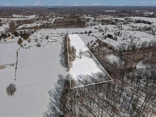 2 Bethel New Richmond Rd, Bethel, OH 45106