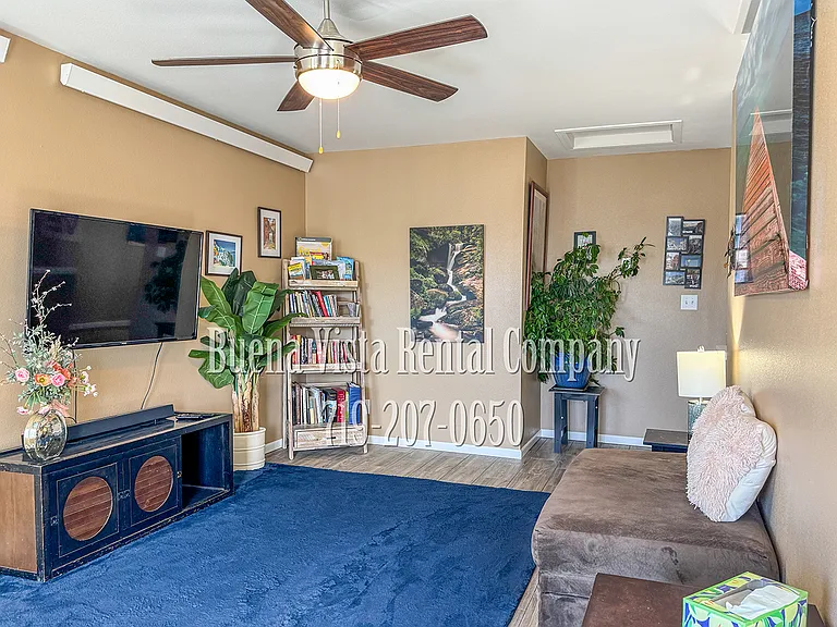 Barnwood Dr — Photo 32