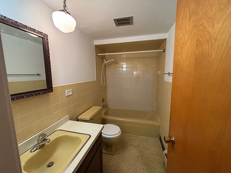 581 Burlington Ave #1 — Photo 6