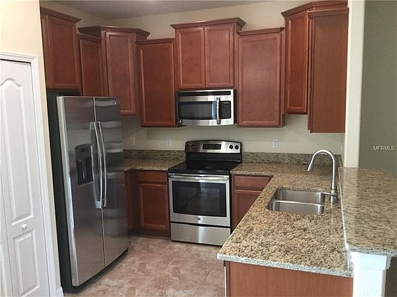 4th image of 11967 Greengate Dr