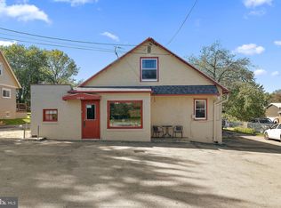 2840 Manor Rd, Coatesville, PA 19320