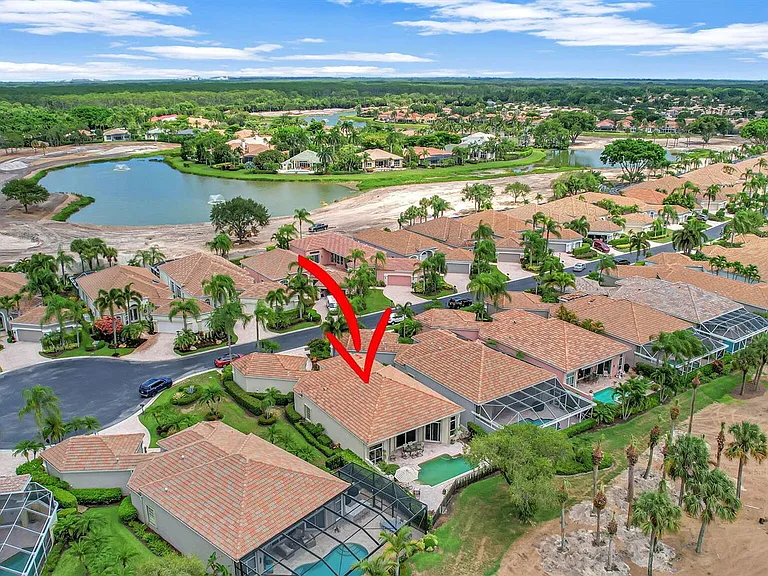8671 Falcon Green Dr — Photo 4
