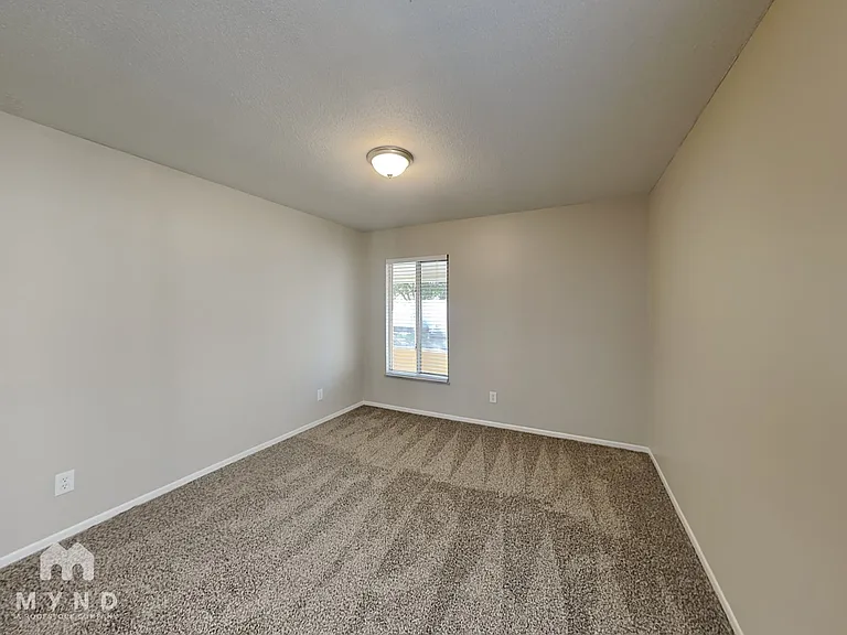 5061 Elwood Rd — Photo 12