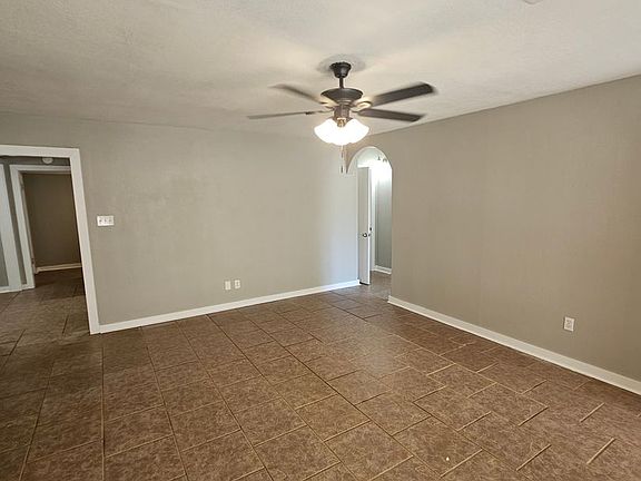 4th image of 13716 W Sardis Rd