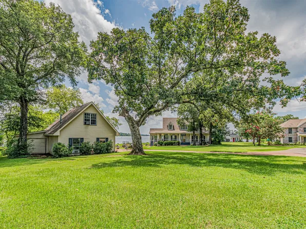 1747 County Road 1785, Yantis, TX 75497
